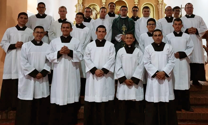 Seminaristas y jóvenes realizan misiones en la diócesis de Trujillo