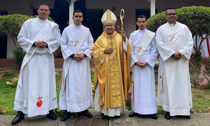 Ordenados cuatro nuevos sacerdotes en la diócesis de Trujillo